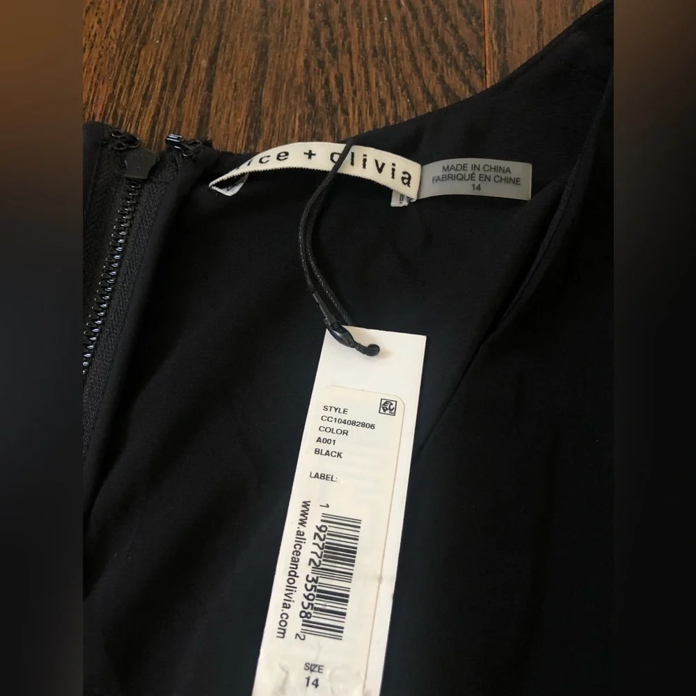 Alice + Olivia Women’s 14 Black Sinclair Cowl Neck Long-Sleeved Romper - NWT! - Picture 8 of 16